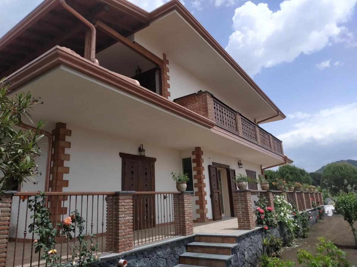Etna Casa Del Sole Bed & Breakfast Nicolosi Exterior photo